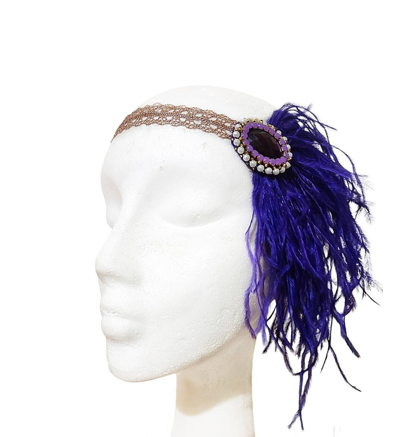 Fascia stile Gatsby anni ’20 con piume di struzzo viola, pizzo oro rosa e applicazione di cristalli fatta a mano da Glo&Sons