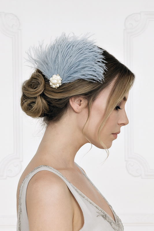 Tocado de Novia con Plumas, Perlas y Cristal